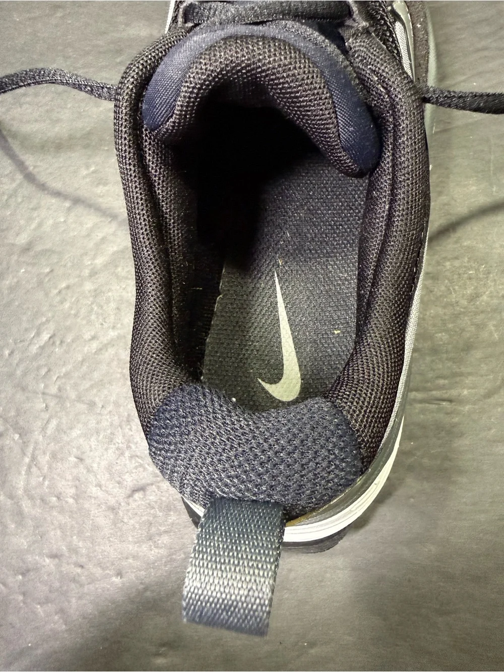 Nike Air Max Bliss Women’s Black Gray Sneakers Shoe Size- 6.5